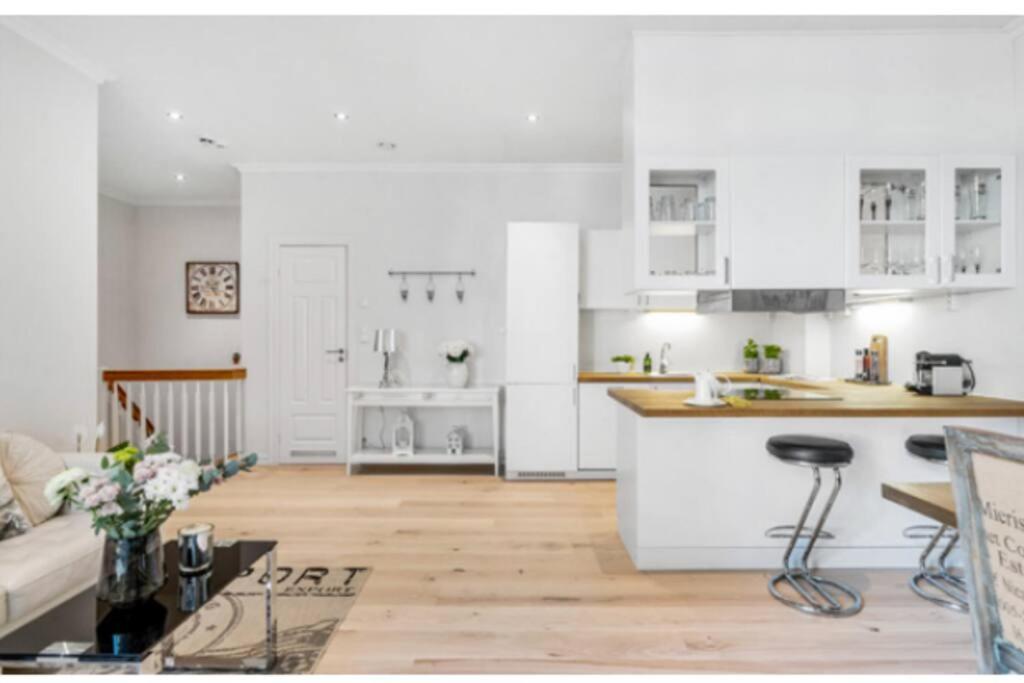 Central & Large - Modern 2b @ Majorstuen